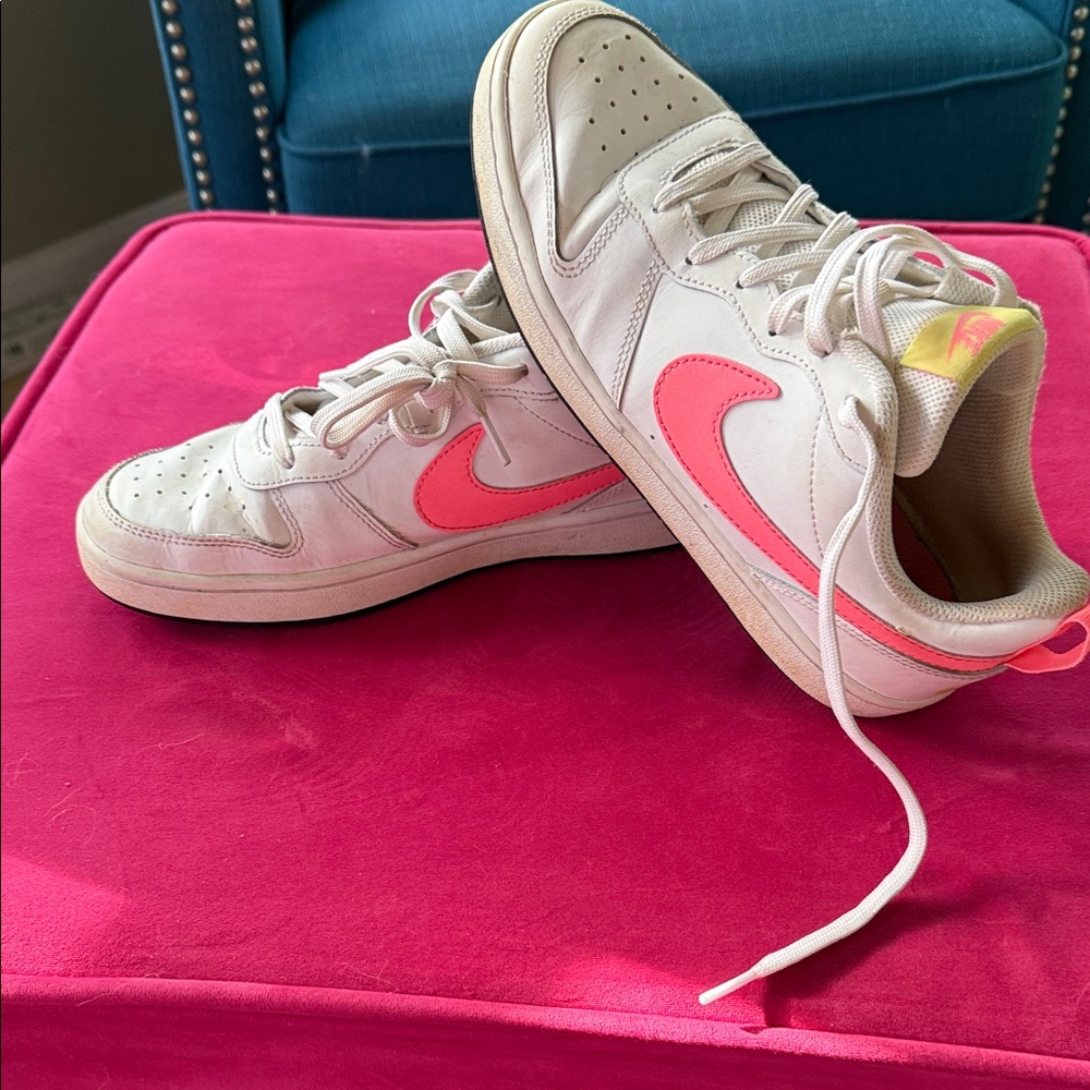 Nike Girls Neon Pink/White Low Dunk Sneakers Size 7Y